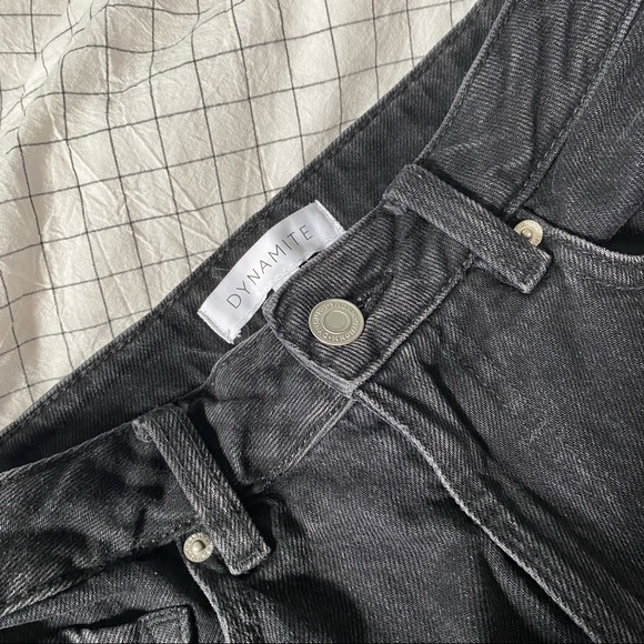 Dynamite High Waisted Bermuda Shorts - Picture 4 of 4